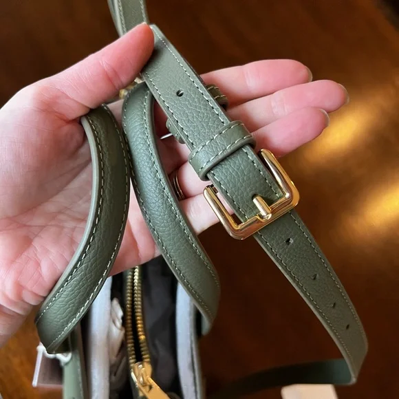 Quince Triple Compartment Italian Leather bag - Picture 12 of 12